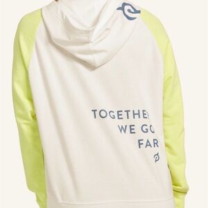 NWT Peloton 1/4 Zip Raglan Pullover Sweatshirt Size Medium